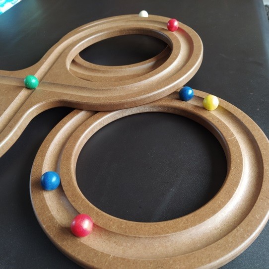 8 en bois MDF (Recto-Verso)